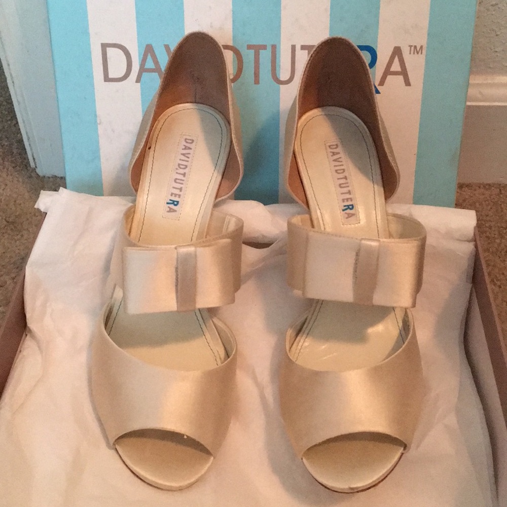 David Tutuera women’s Ivory satin shoes